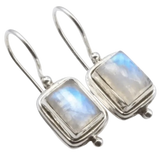 Retro náušnice se čtvercovým měsíčním kamenem