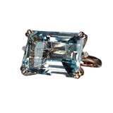 Klasický vintage prsten s modrým zirkonem