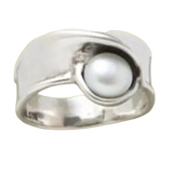Retro prsten s vloženou perlou