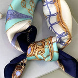 Elena-huivi (100 % hedvábí - 53 cm)