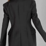 Élodie Grace – Dokonalé sako