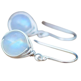 Retro náušnice s měsíčním kamenem