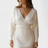 Klara™ | Elegantní zavinovací šaty s V-výstřihem